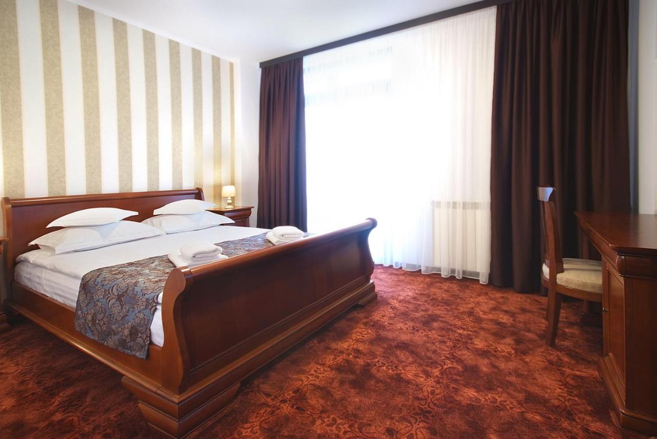 Hotel Moldavia Szlanikfürdő Kültér fotó