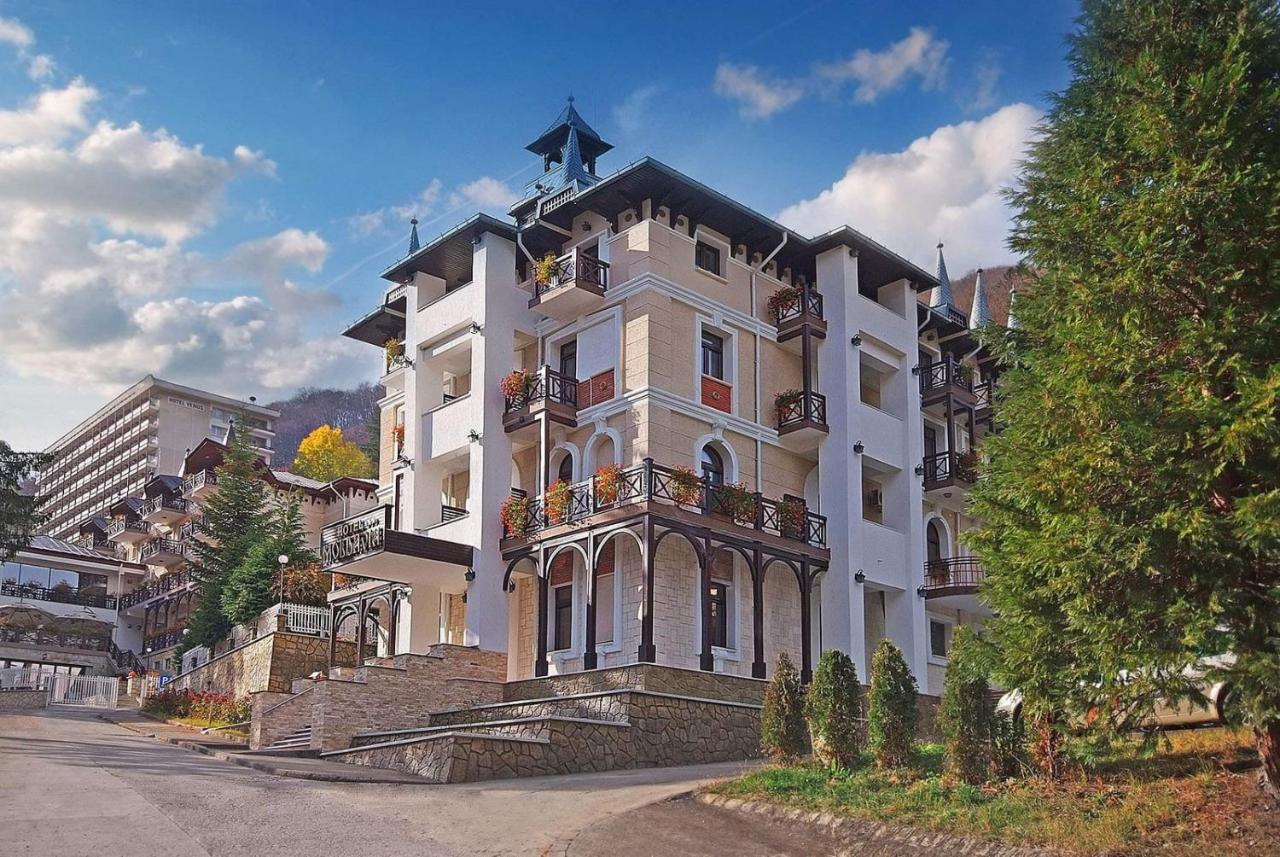 Hotel Moldavia Szlanikfürdő Kültér fotó