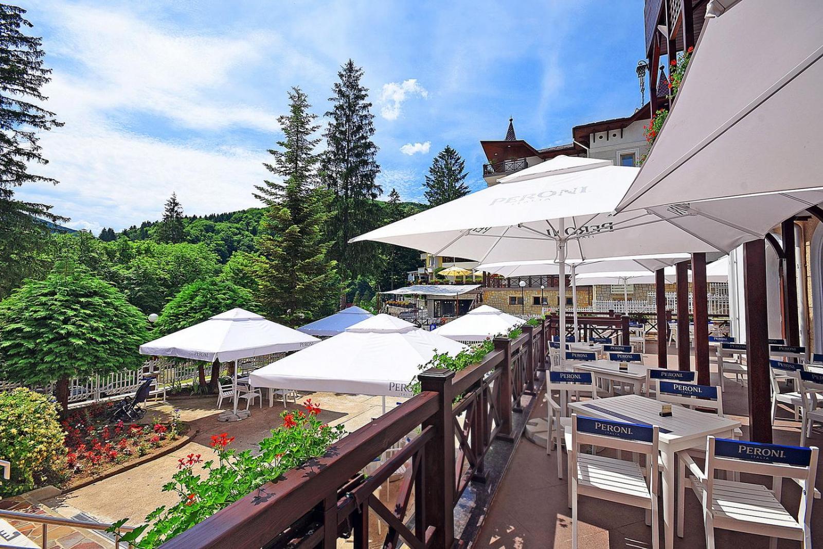 Hotel Moldavia Szlanikfürdő Kültér fotó