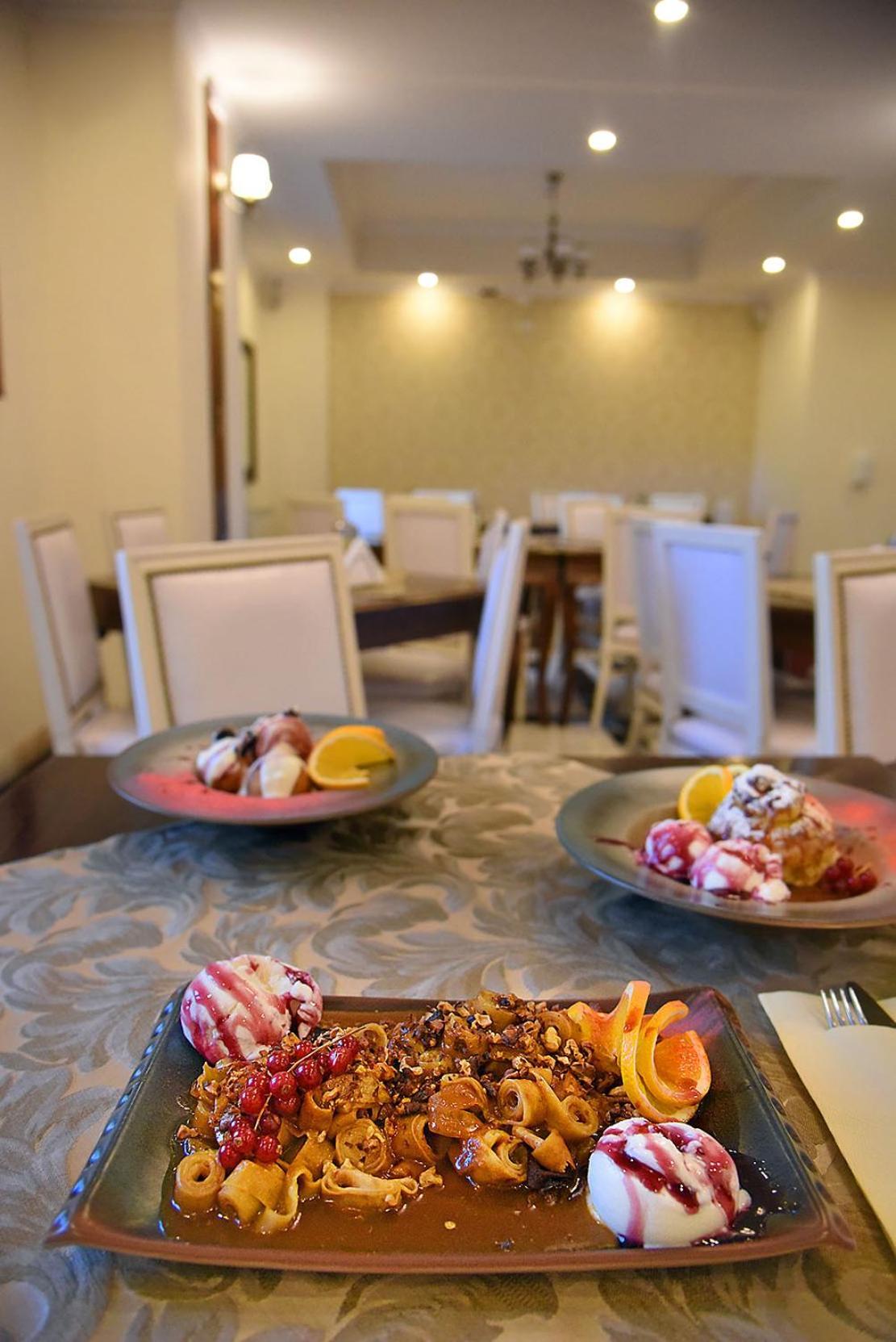 Hotel Moldavia Szlanikfürdő Kültér fotó