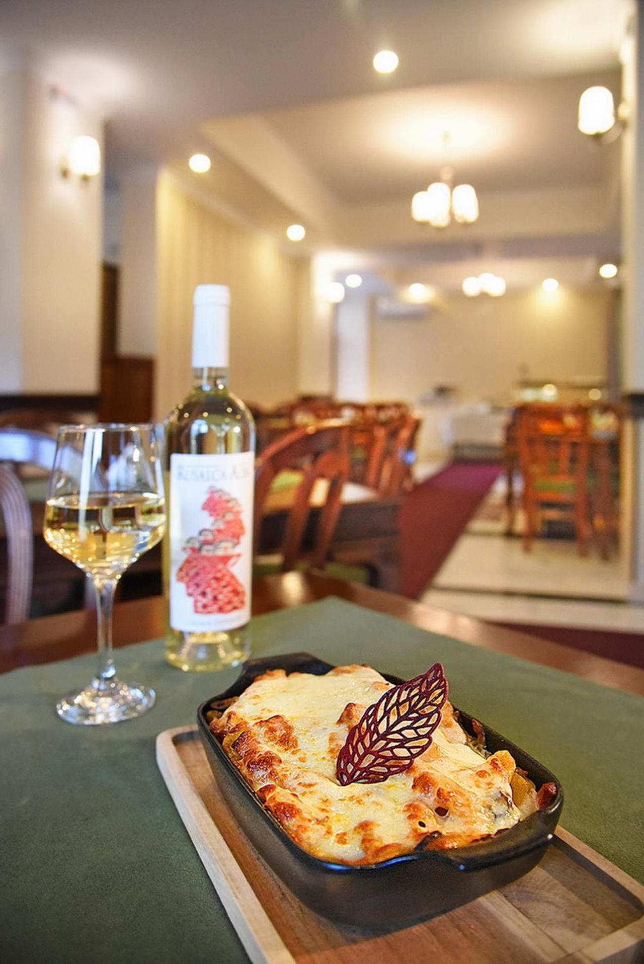 Hotel Moldavia Szlanikfürdő Kültér fotó