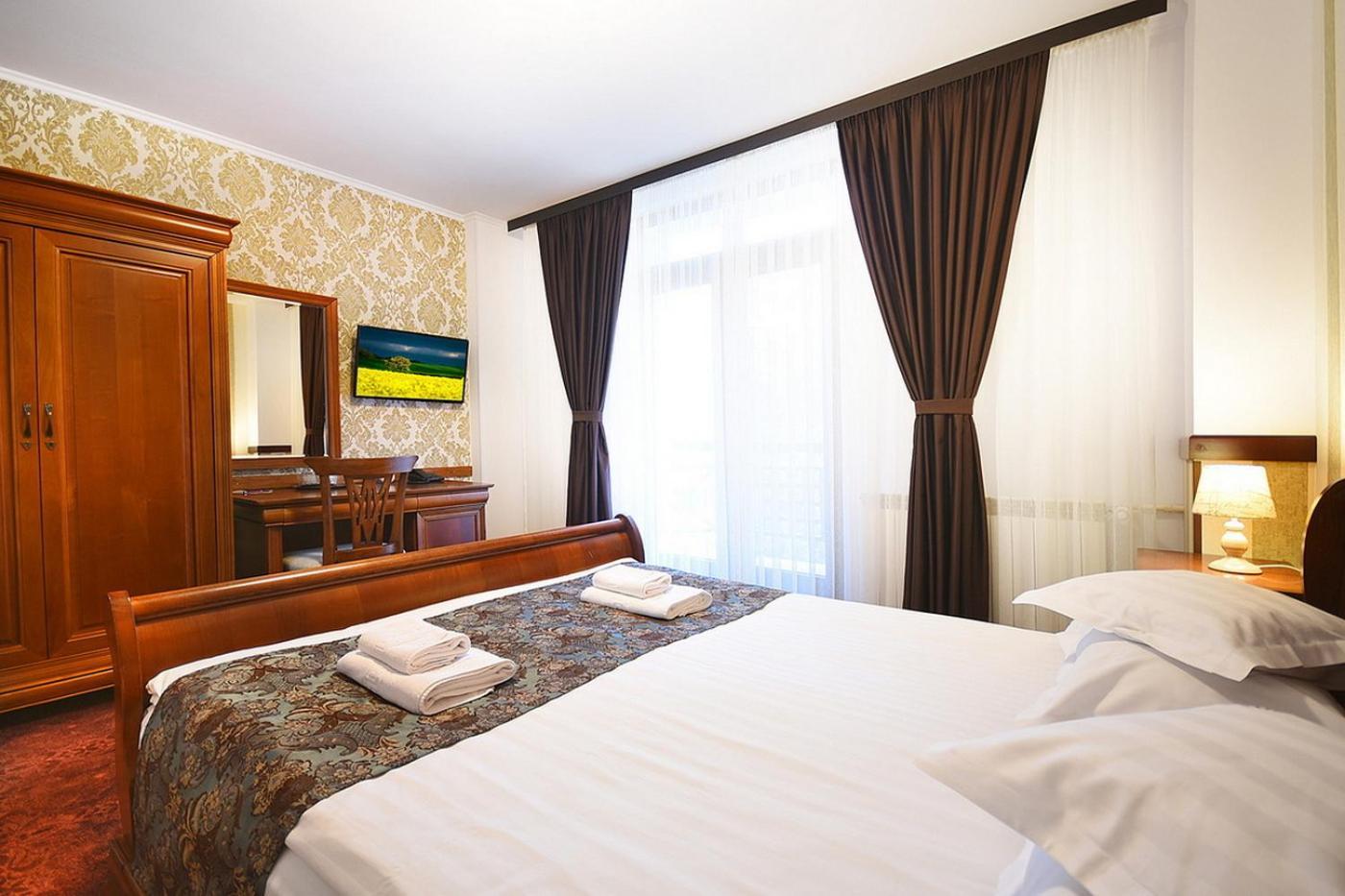 Hotel Moldavia Szlanikfürdő Kültér fotó
