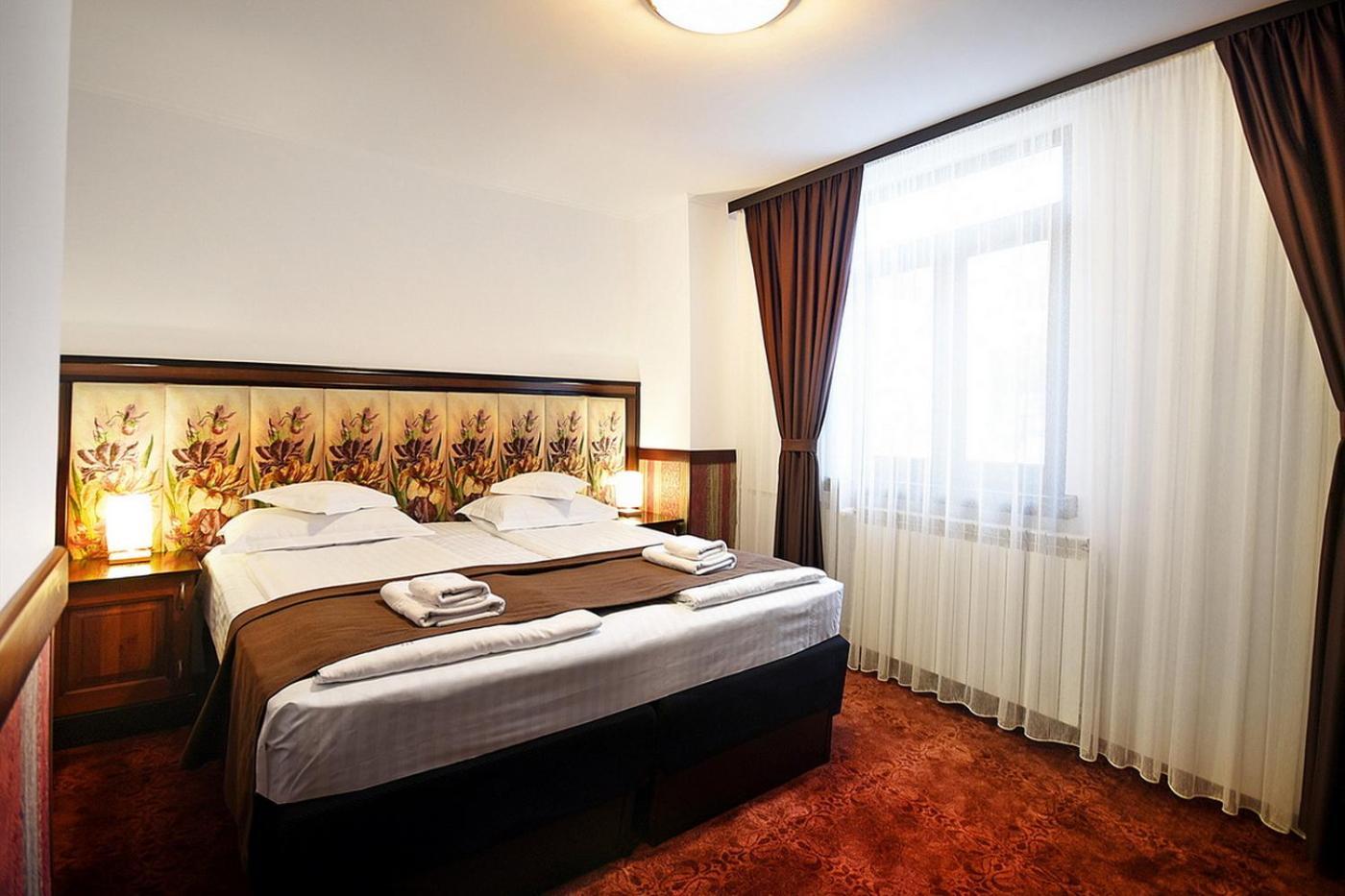 Hotel Moldavia Szlanikfürdő Kültér fotó